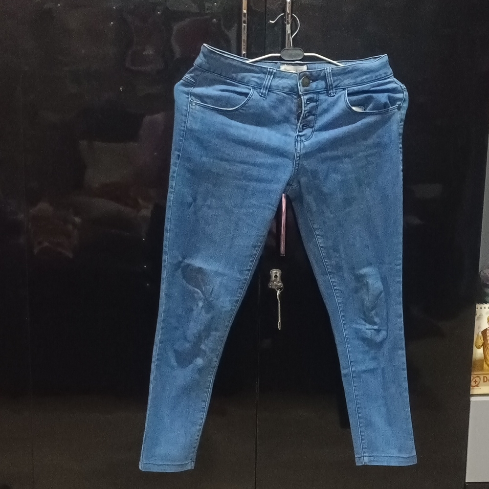 Women jeans